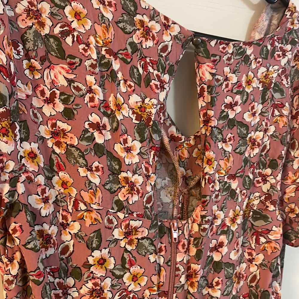 Floral romper - Picture 5 of 5